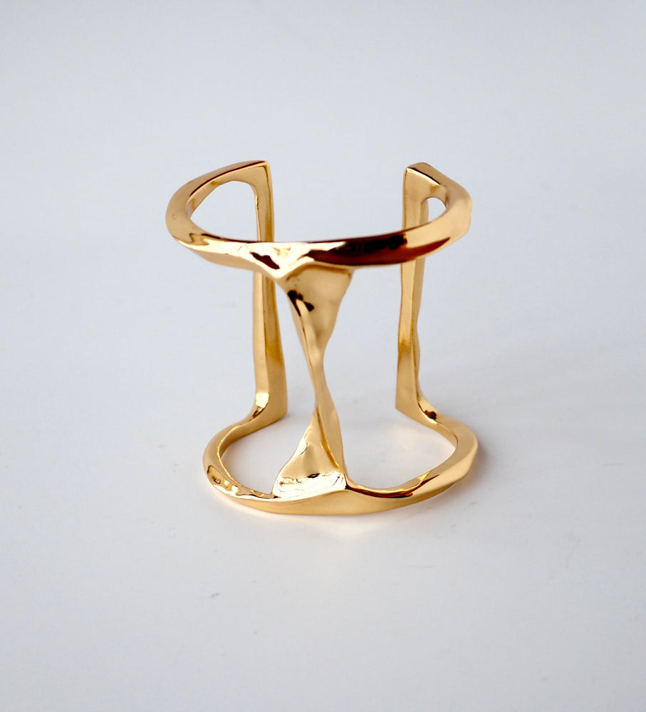 IMAGINE  Cuff Bracelet Gold