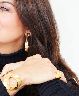 FORTITUDE LARGE HOOP EARRINGS - Gold