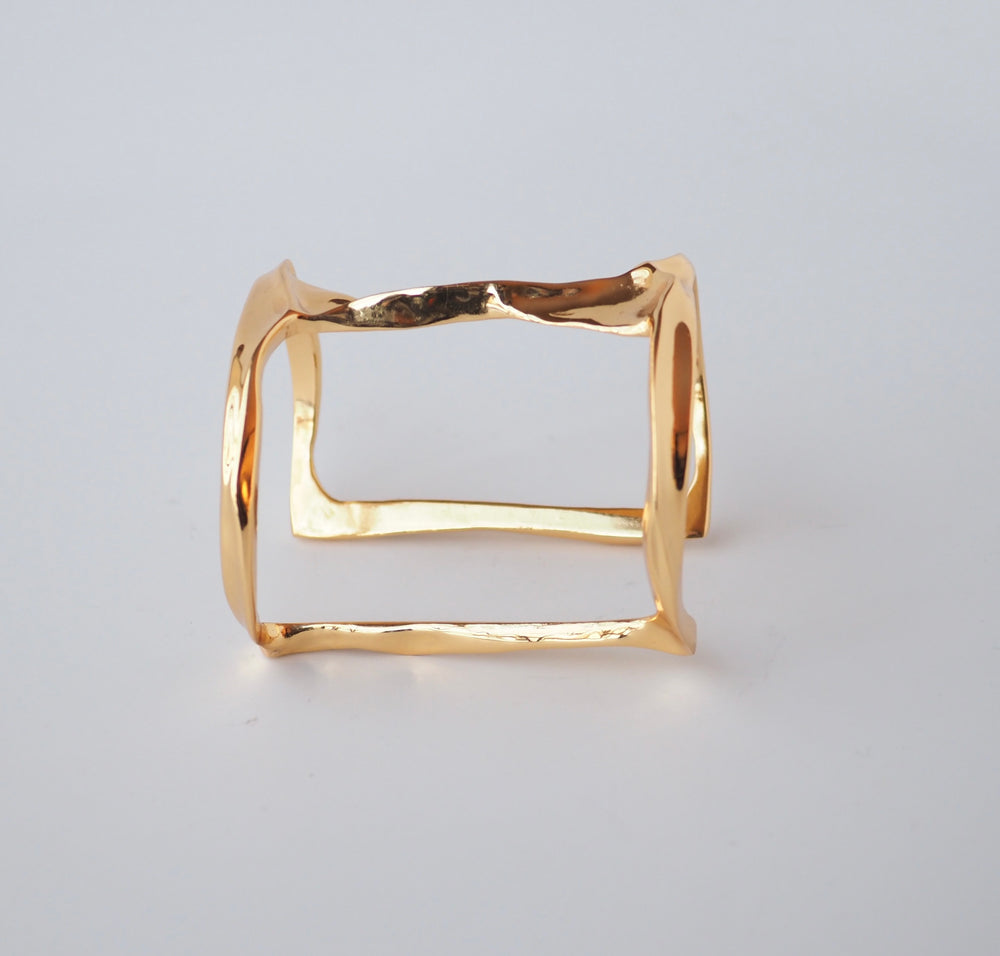 IMAGINE  Cuff Bracelet Gold